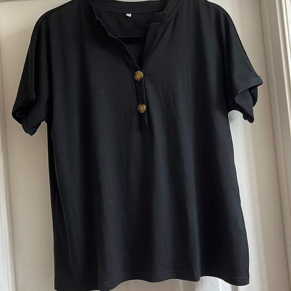 Nwot back Henley shirt